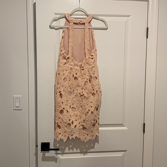 Light pink lace halter dress. Size 8 - Picture 2 of 5